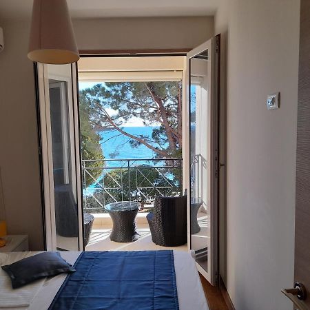 Luxbeachfront Petrovac Екстериор снимка