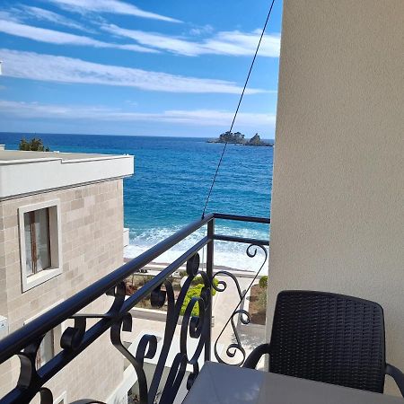 Luxbeachfront Petrovac Екстериор снимка
