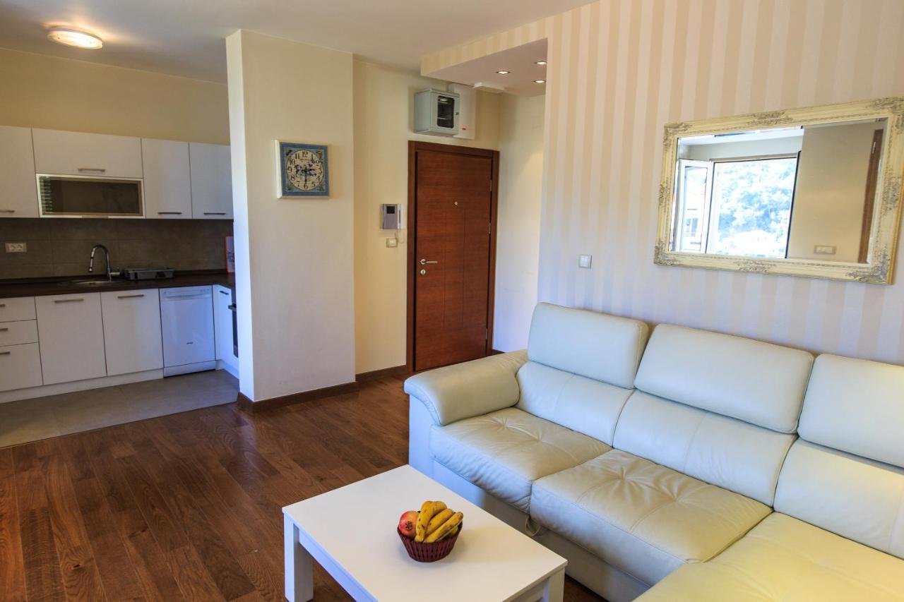 Luxbeachfront Petrovac Екстериор снимка