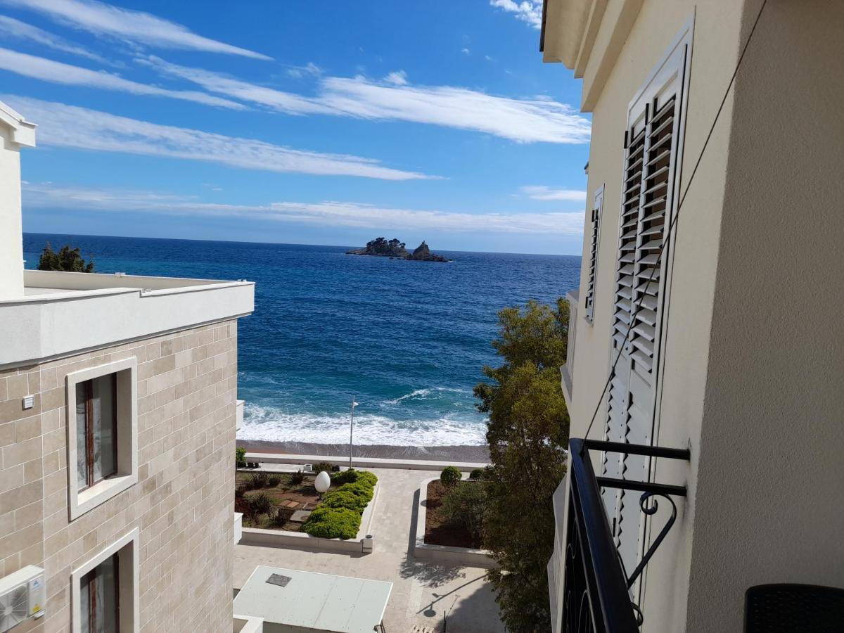 Luxbeachfront Petrovac Екстериор снимка