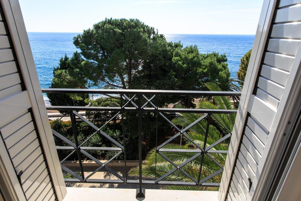 Luxbeachfront Petrovac Екстериор снимка