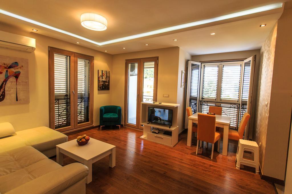 Luxbeachfront Petrovac Екстериор снимка
