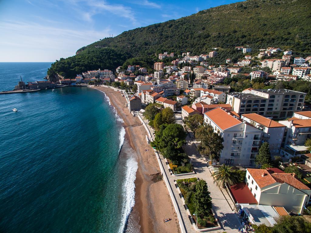 Luxbeachfront Petrovac Екстериор снимка